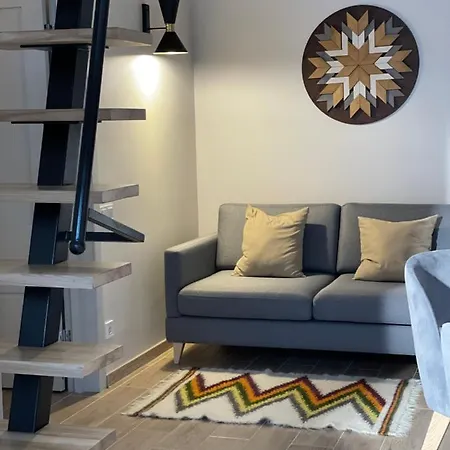 アパート River Rest スラブスク