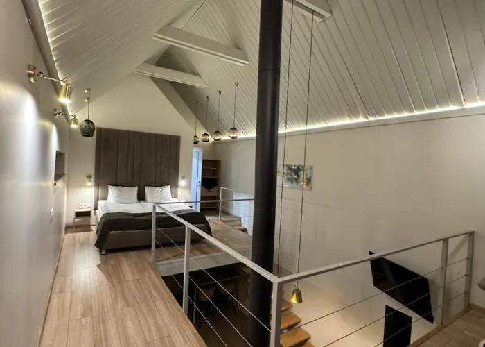 River Rest Apartment *